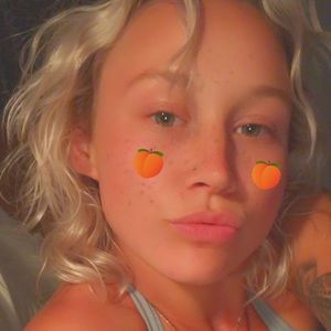 Meet your Posher, Corrine